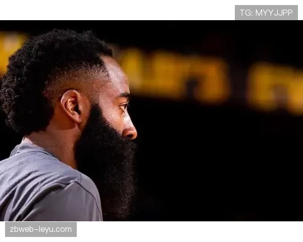 哈登居然又换发型了，这次跟篮球场上一点关系都没？？